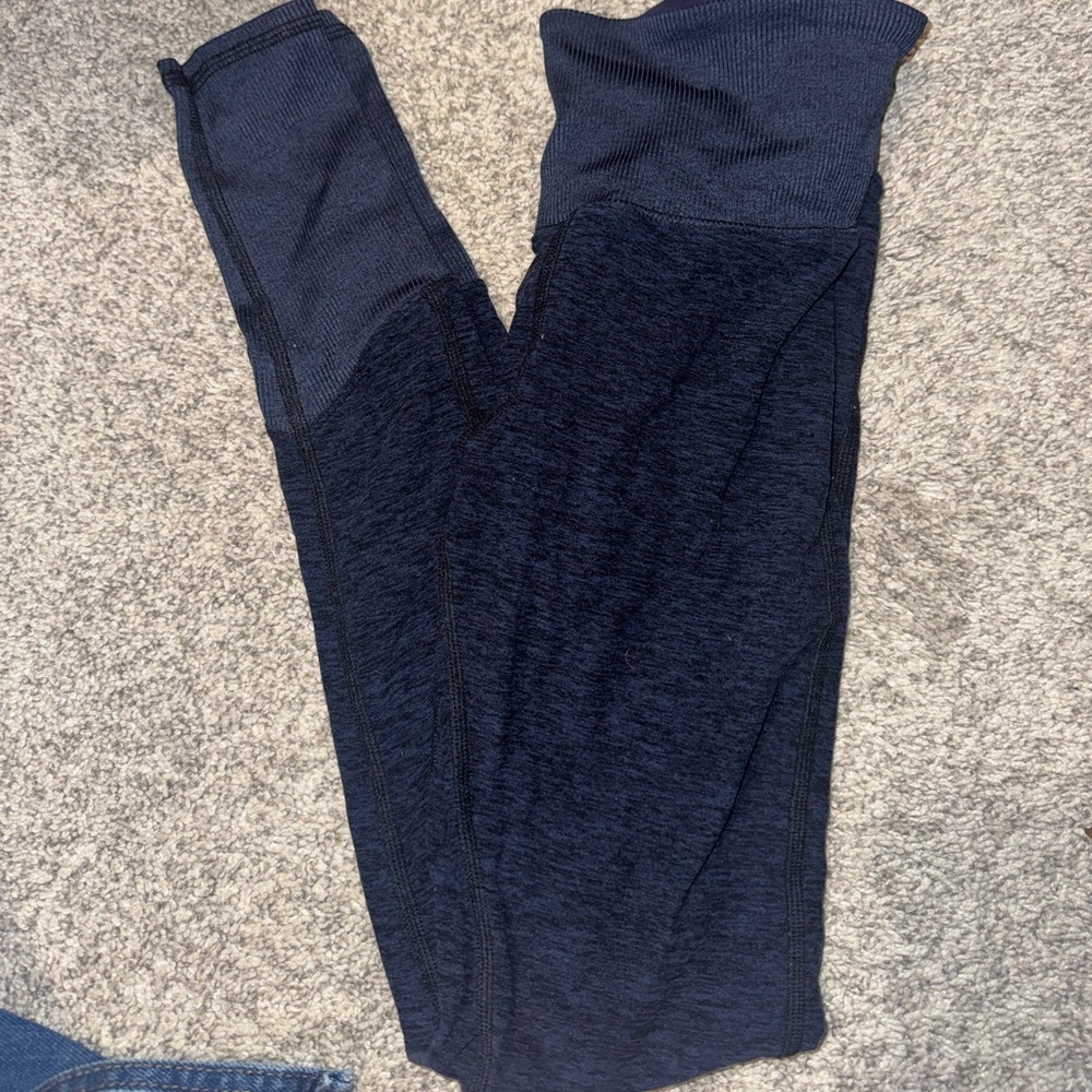 ALO Yoga blue sz xs
